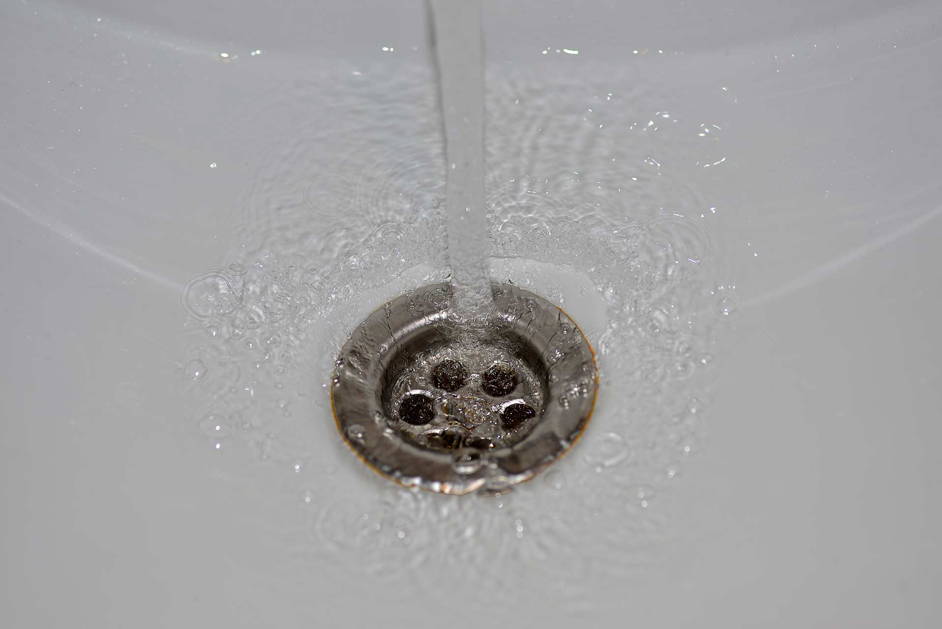 A2B Drains provides services to unblock blocked sinks and drains for properties in Shepperton.